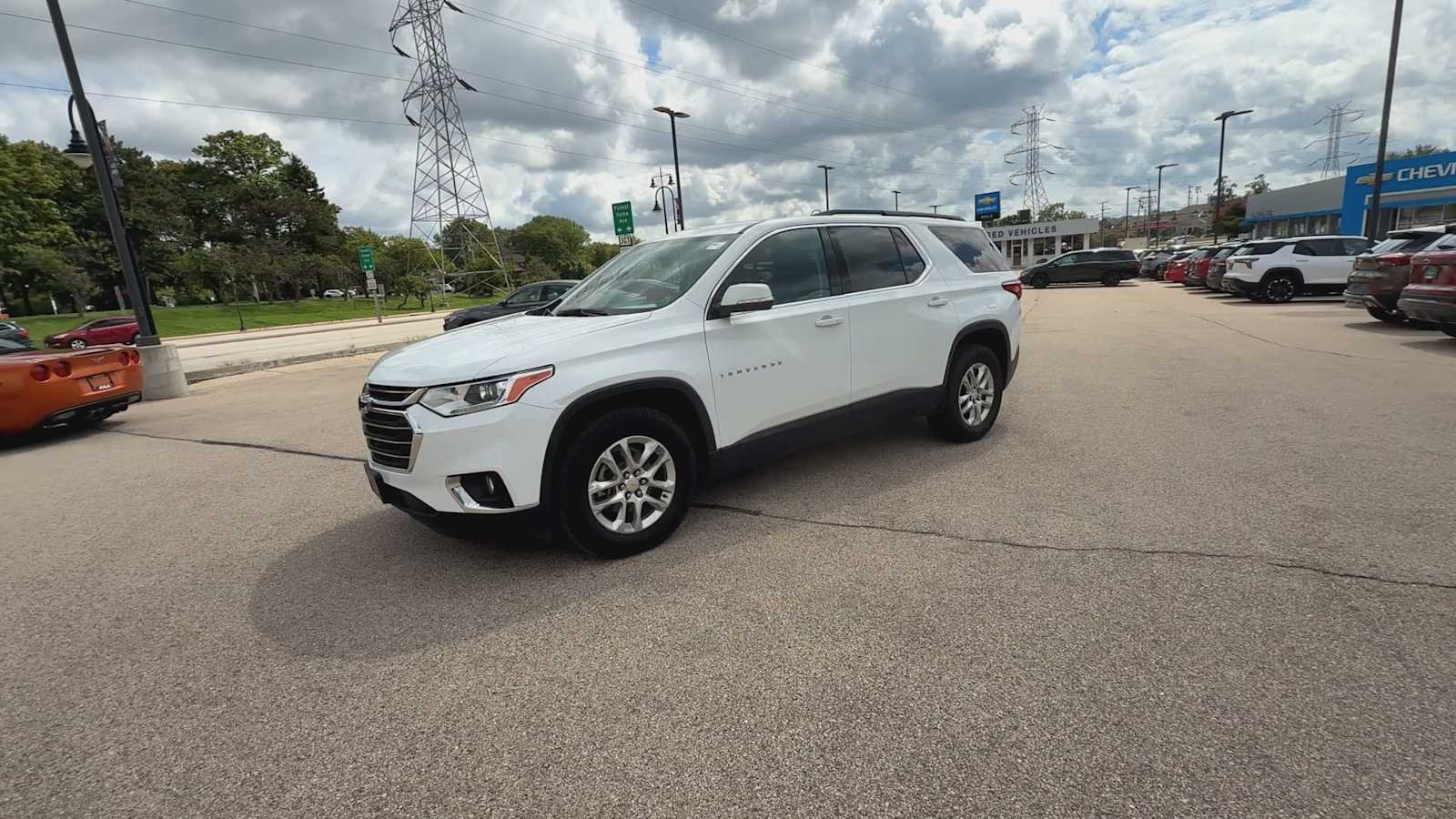 Certified Used 2019 SUMMIT WHITE Chevrolet LT Leather image 4