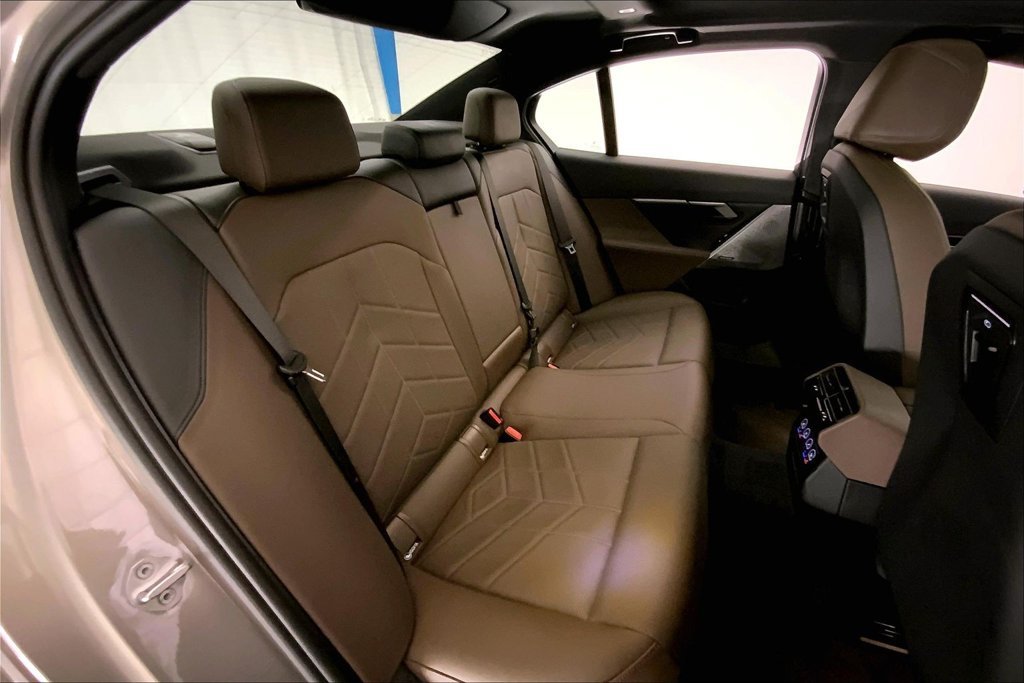 2026 BMW 5 Series 530i - Photo 15