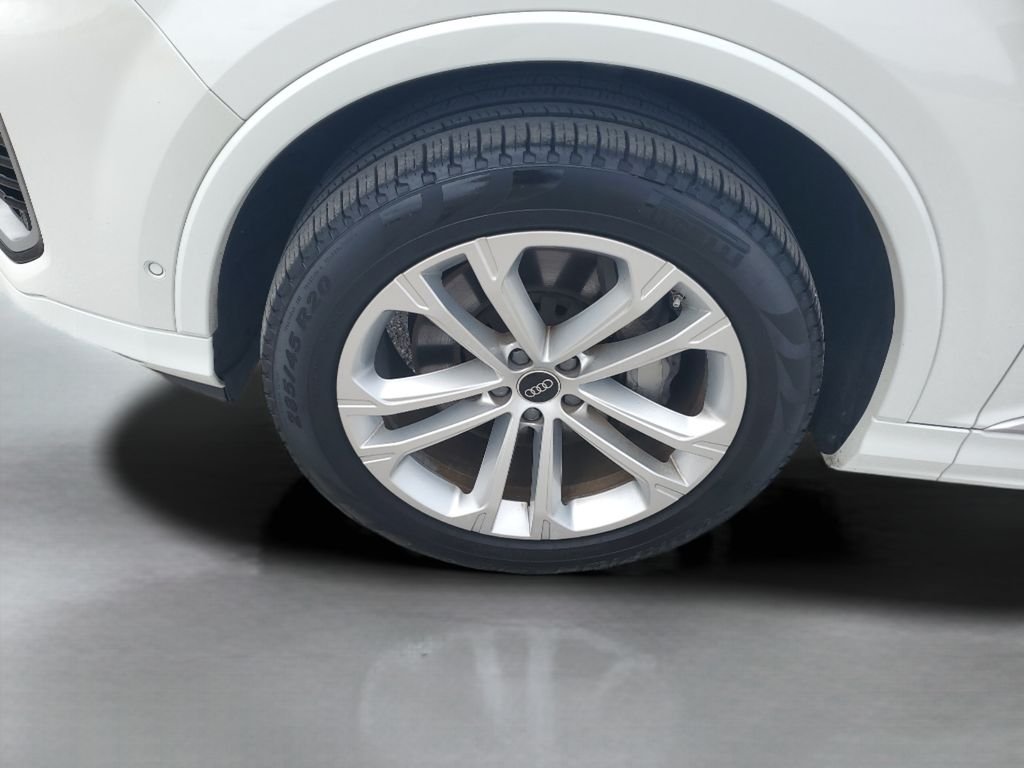 Used 2025  Audi 55 Premium Plus image 29