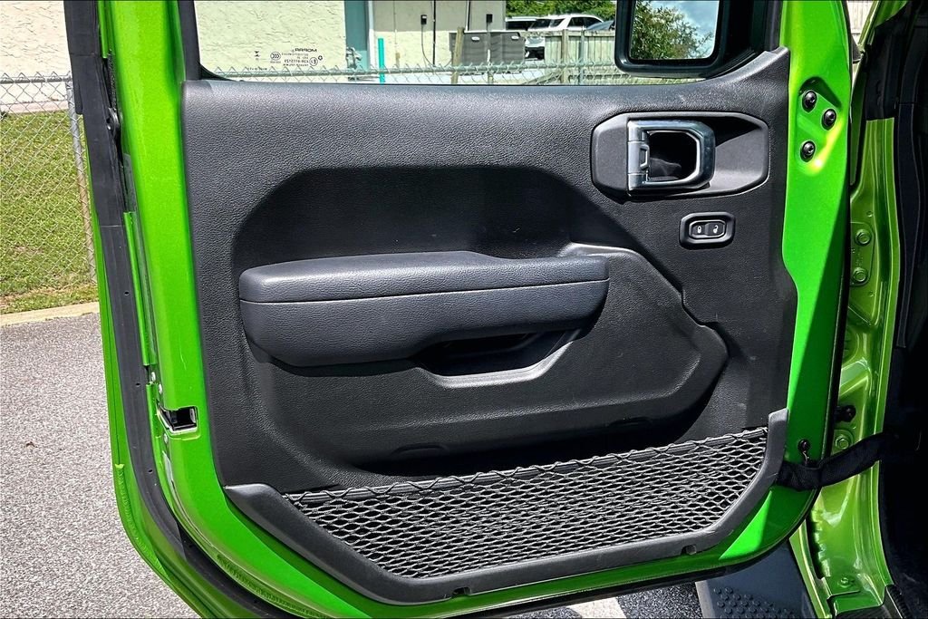 Used 2025 Green Jeep Sport image 17