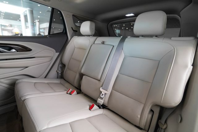 Used 2019 White GMC Denali image 34