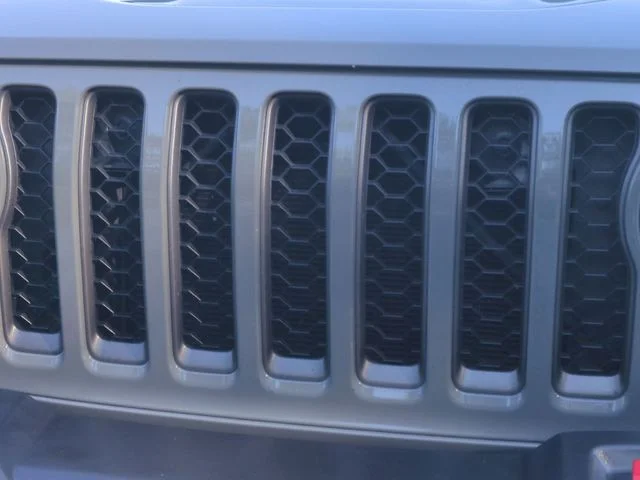 Used 2022 Gray Jeep Rubicon image 24