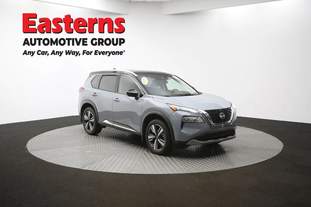 Used 2023 Gray Nissan SL image 51