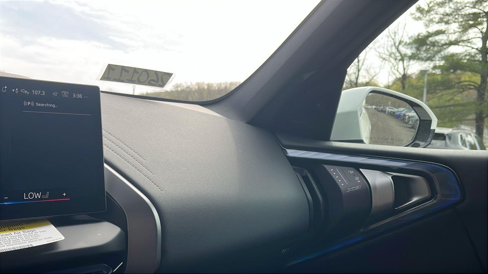 New 2026 Alpine White BMW 30 xDrive image 18