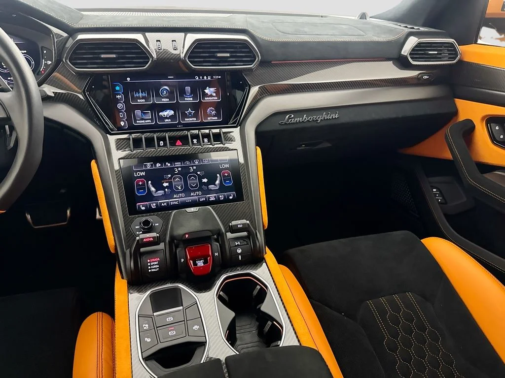 Used 2023 Arancio Borealis Metallic Lamborghini Performante image 25