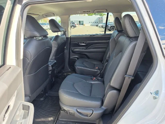 Used 2024 Beige Toyota XLE image 22