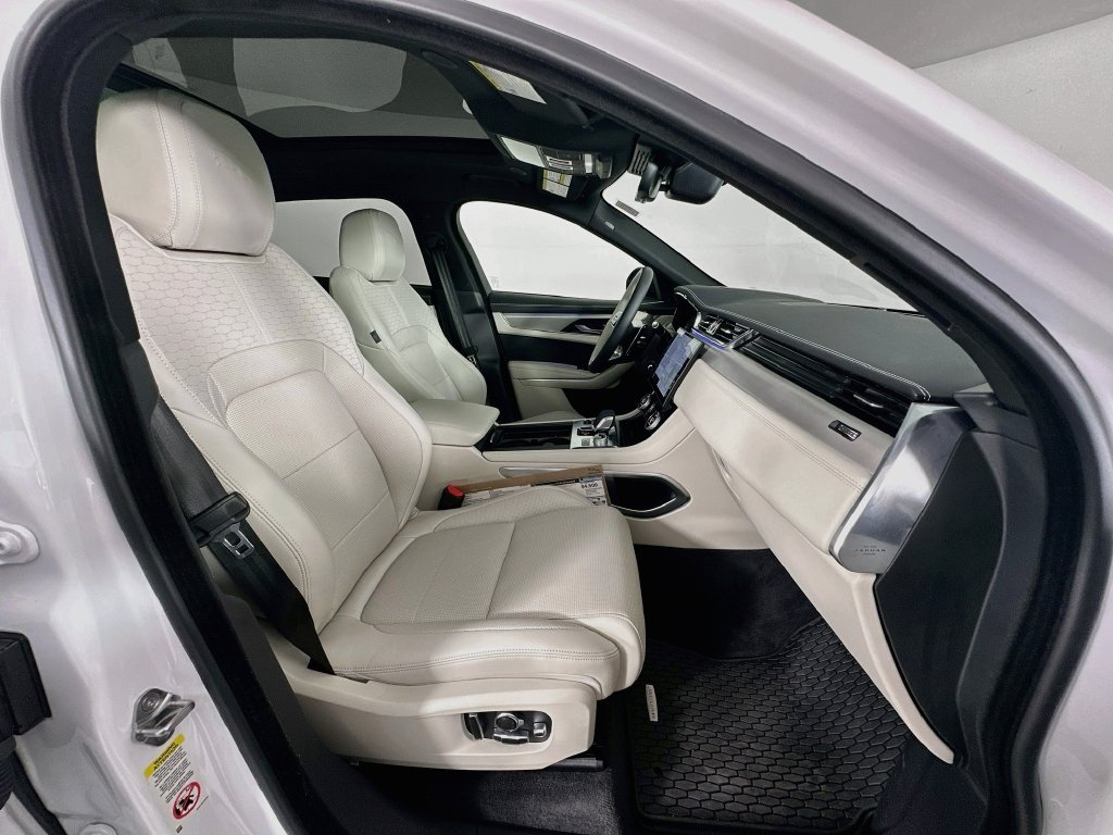 2026 Jaguar F-Pace R-Dynamic S - Photo 29