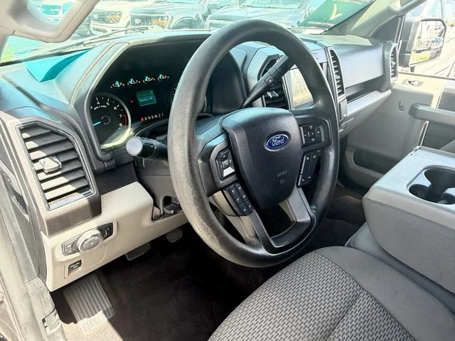 Used 2019 Magnetic Ford XLT image 37
