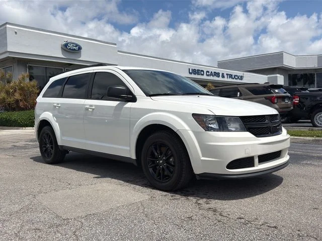 Used 2020 Vice White Dodge SE image 1