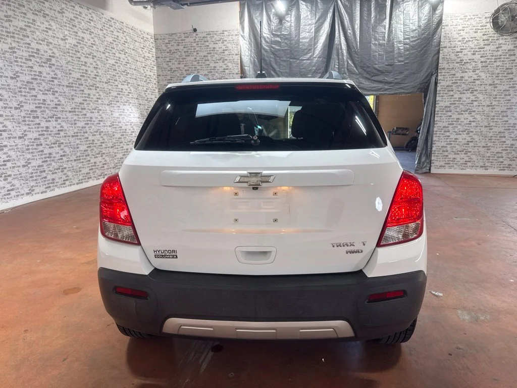 Used 2016 Summit White Chevrolet LT image 6