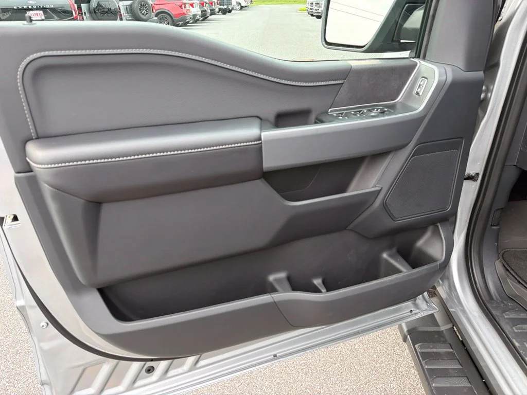 New 2026 Iconic Silver Metallic Ford XLT image 17