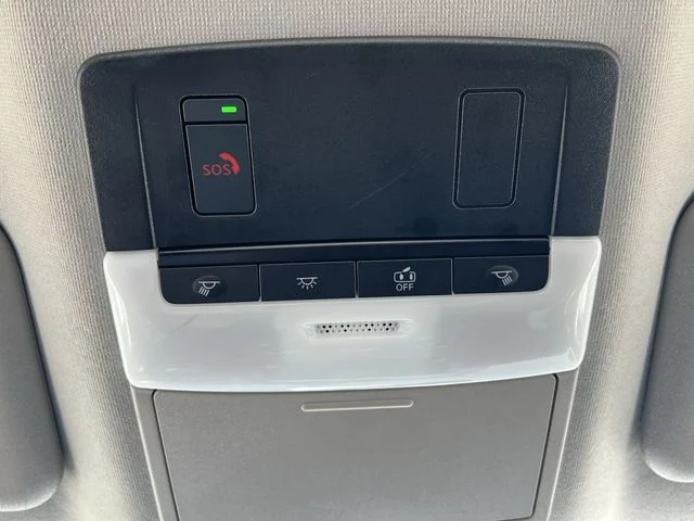 Used 2025 Gray Nissan SV image 29