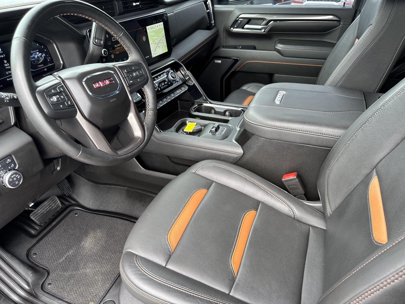Used 2025 Sterling Metallic GMC AT4 image 10