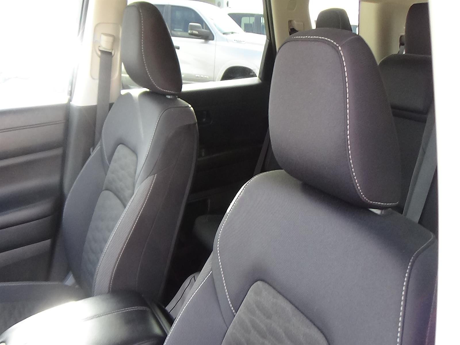 Used 2025 Super Black (kh3) Nissan SV image 17