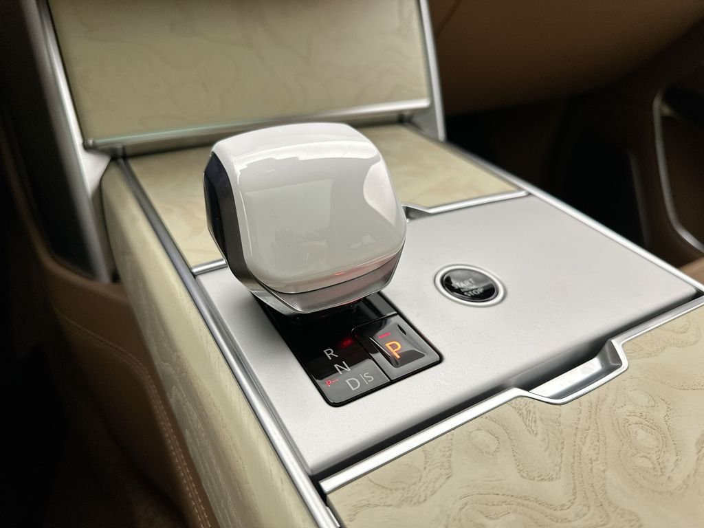 New 2026  Land Rover SV image 21