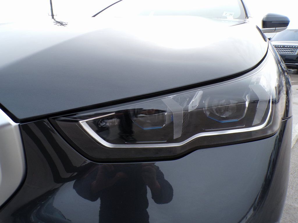 Certified Used 2026 Dark Graphite Metallic BMW 530i xDrive image 9