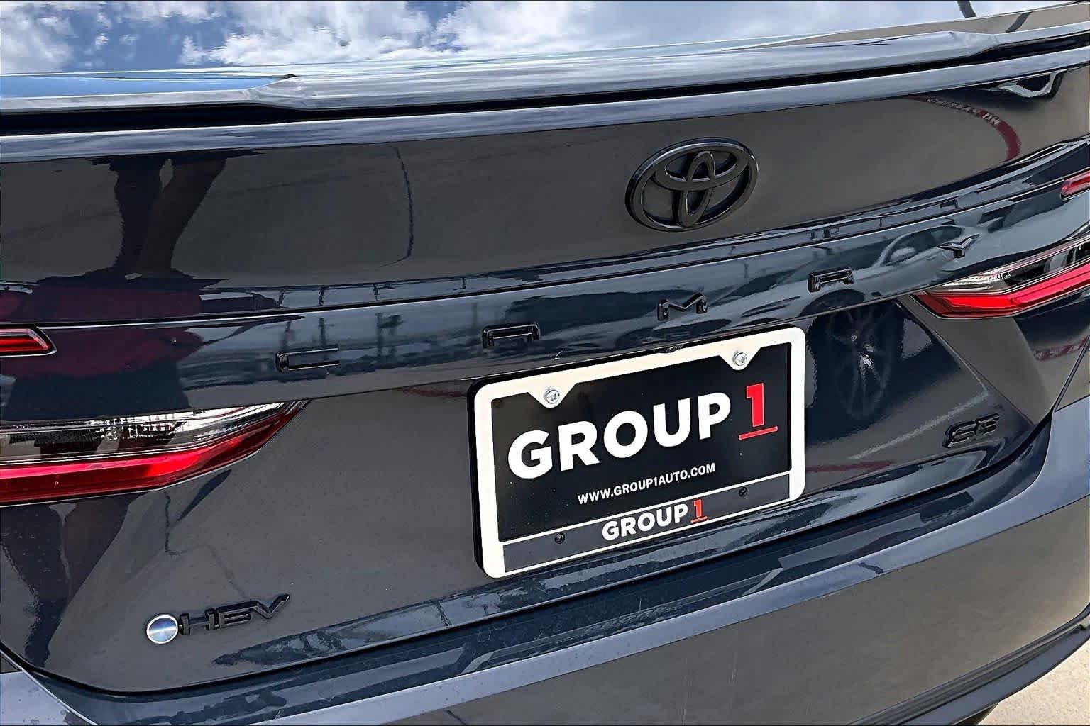 Used 2025 Underground Toyota SE image 29