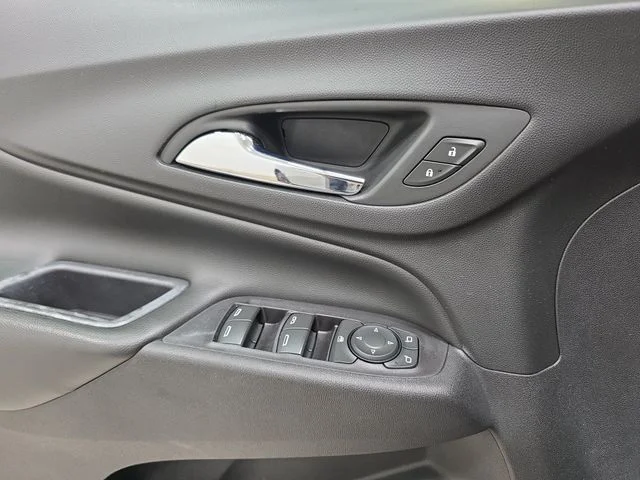 Used 2019 Silver Ice Metallic Chevrolet LT image 28