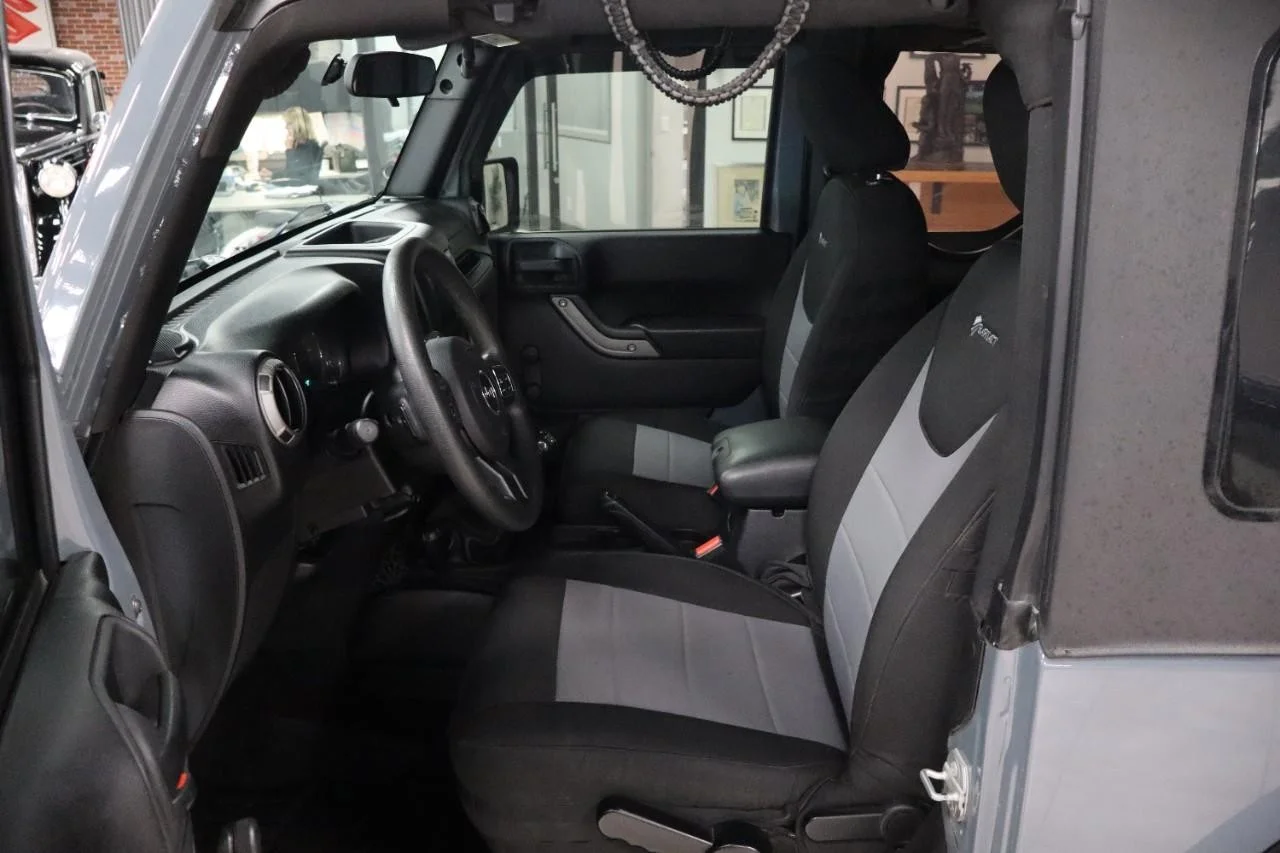 Used 2015 Hydro Blue Pearl Coat Jeep Sport image 6