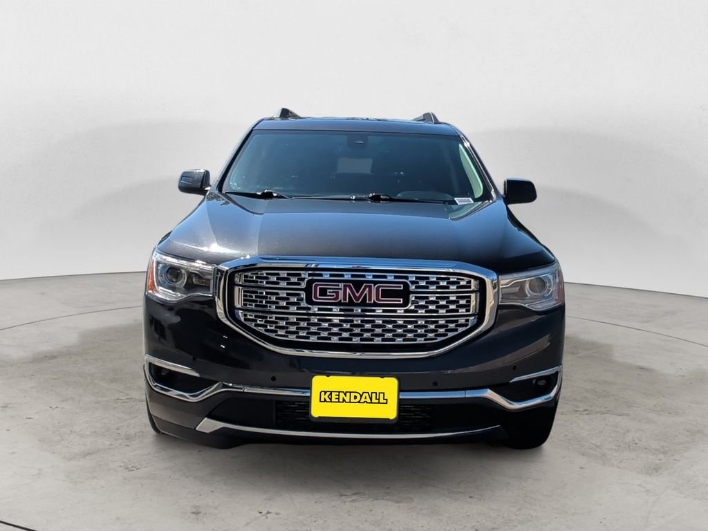 Used 2019 Silver GMC Denali image 2