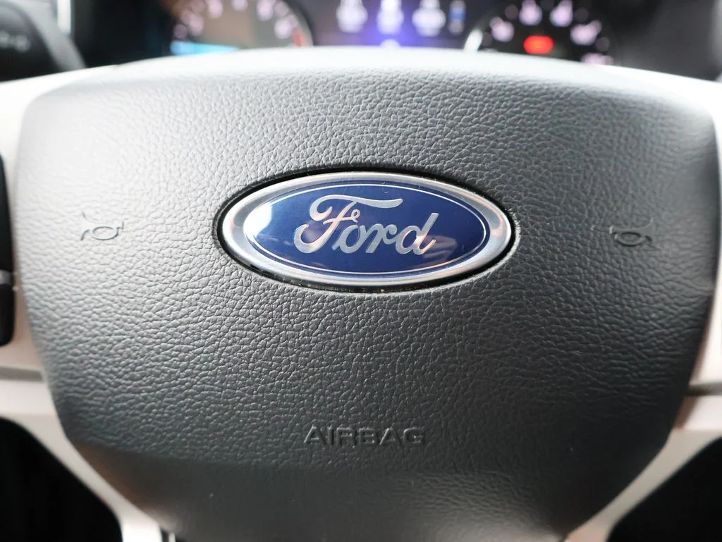 Certified Used 2023 Gray Metallic Ford XLT image 29