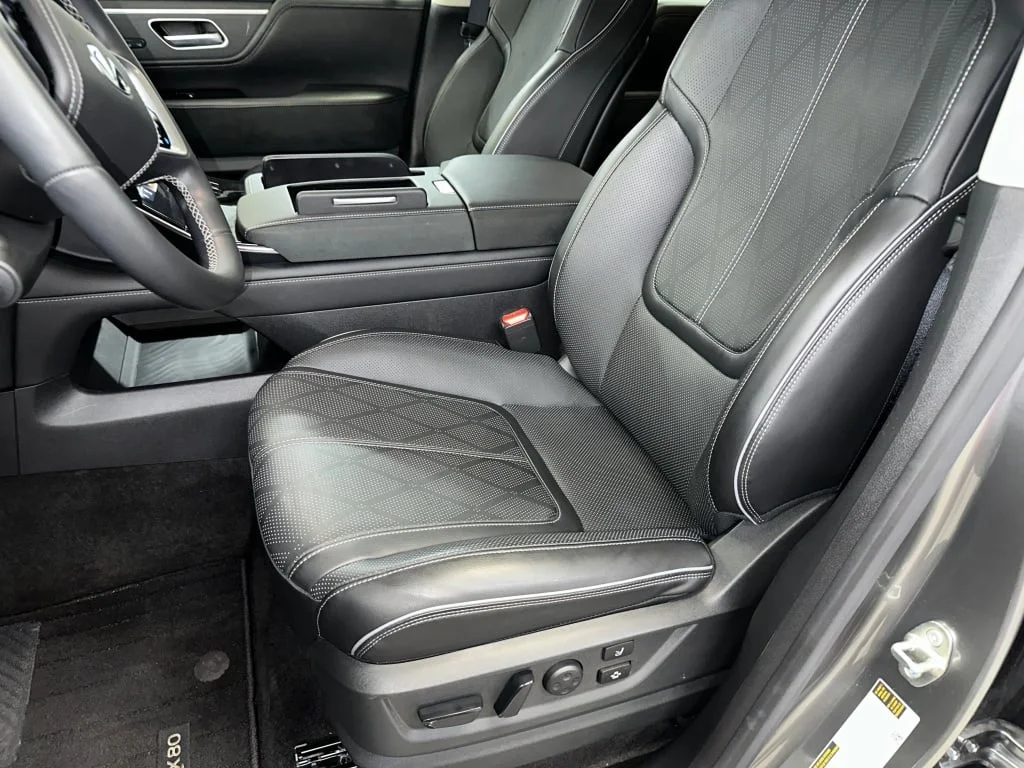 Certified Used 2025 Dynamic Metal INFINITI SENSORY image 5