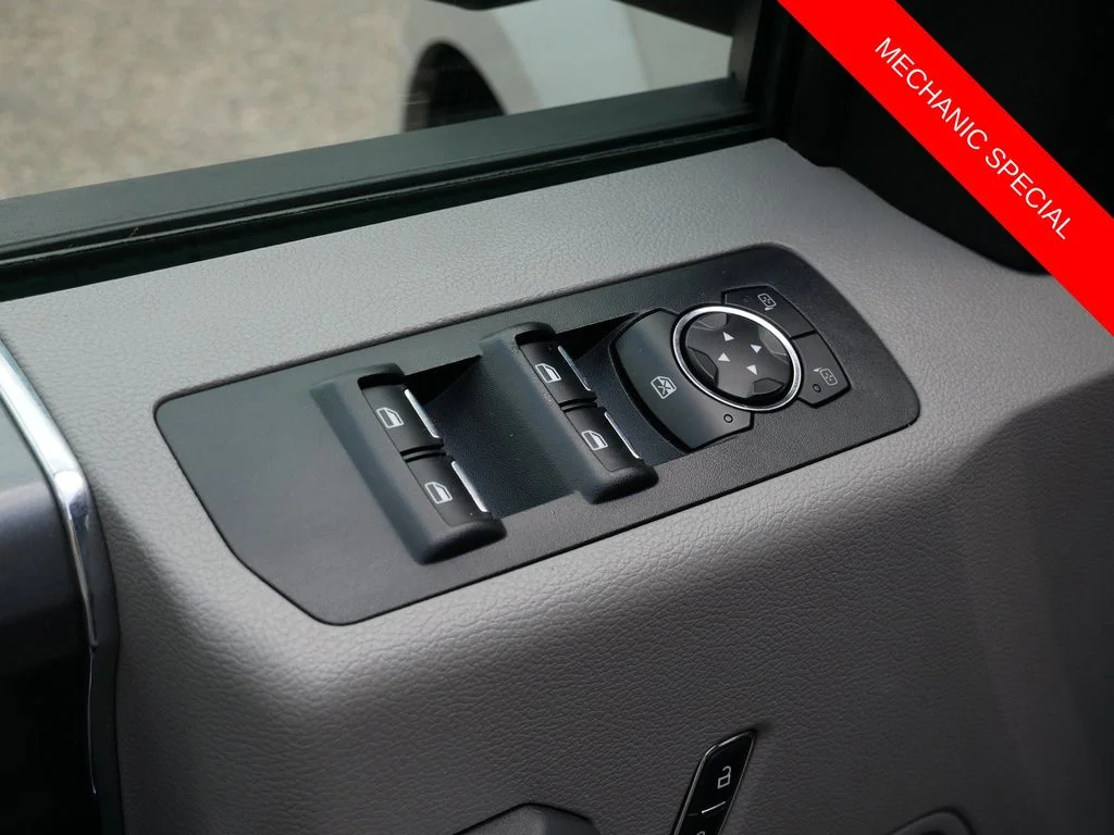 Used 2015 Silver Ford XLT image 15