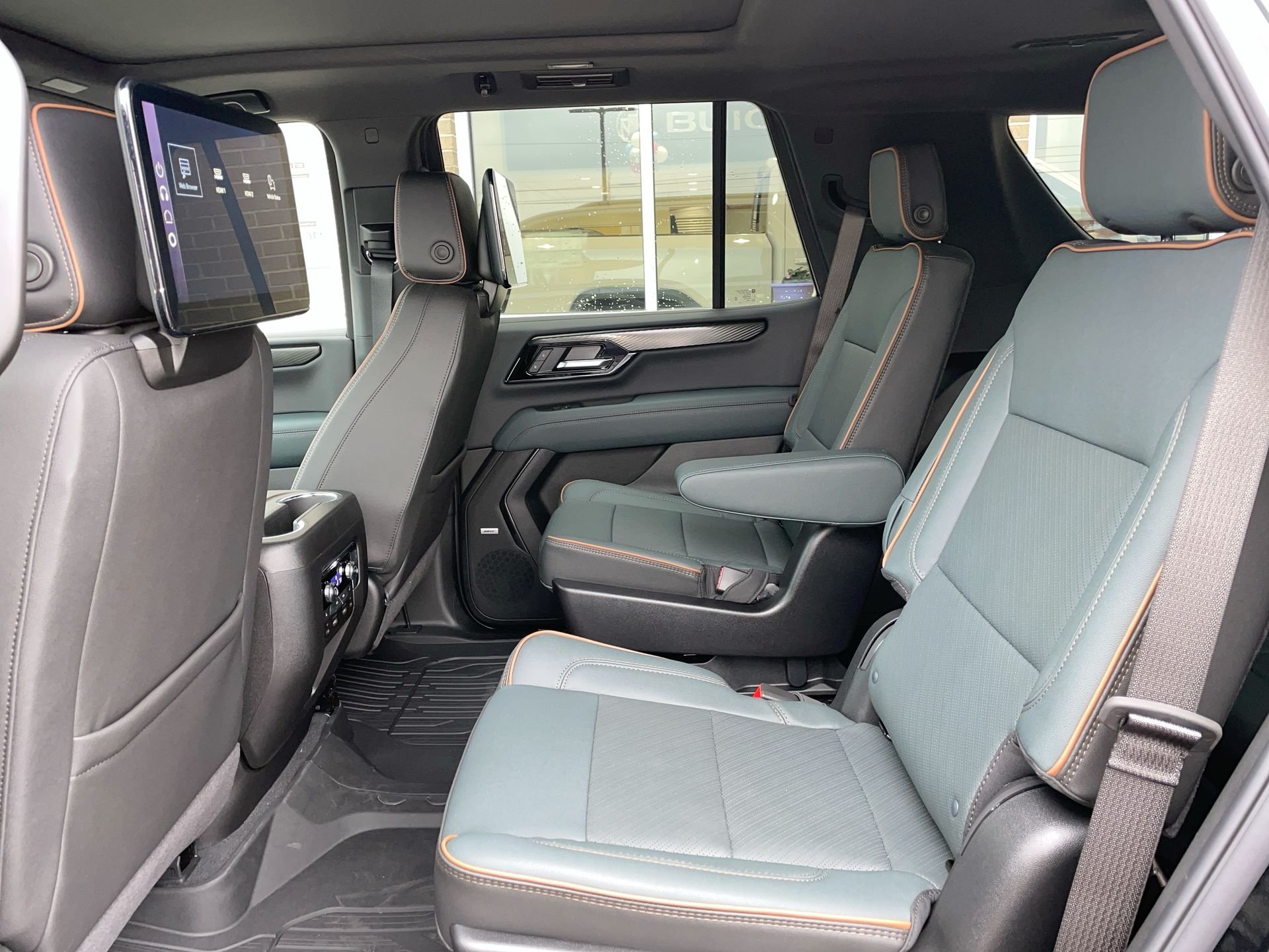 2026 GMC Yukon AT4 - Photo 92