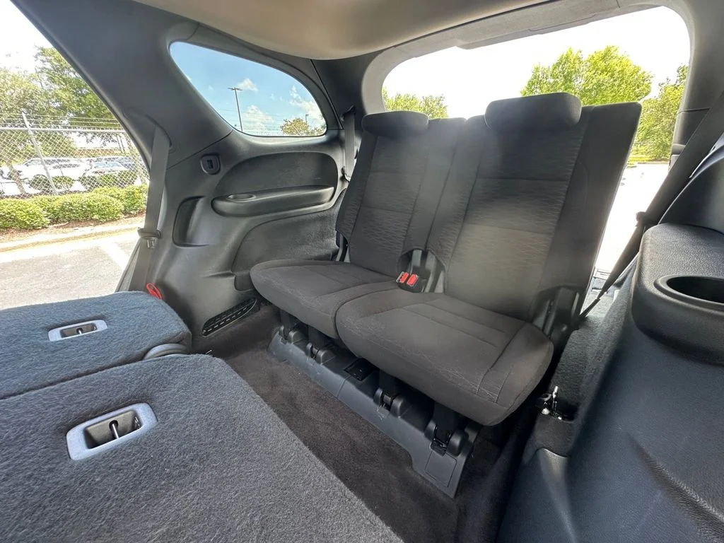 Used 2019 Silver Dodge SXT image 26