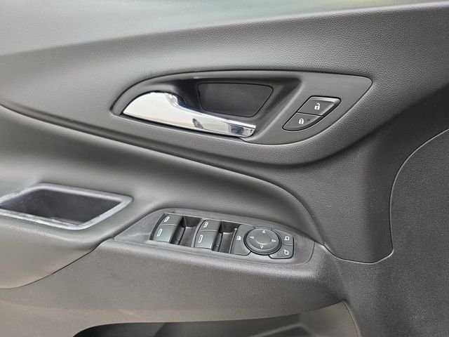 Used 2019 Silver Chevrolet LT image 28