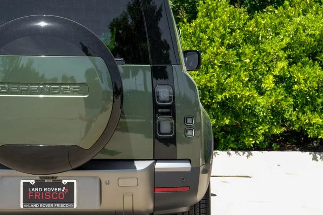 New 2026 Green Land Rover S image 55