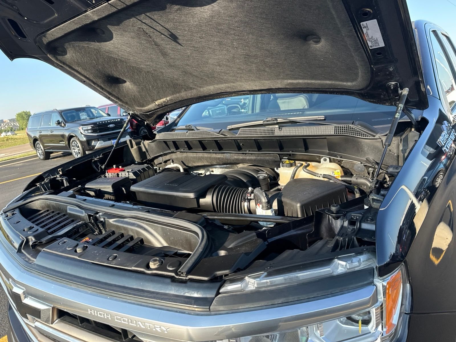 Used 2022 Gray Chevrolet High Country image 50