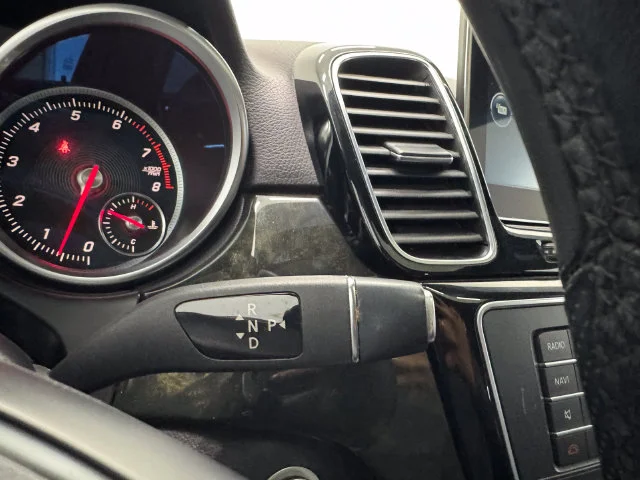 Used 2018 Polar White Mercedes-Benz GLE 350 image 27