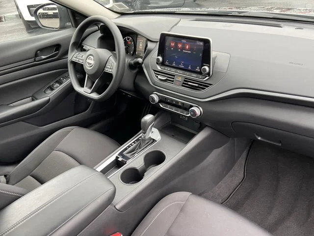 2025 Nissan Altima S - Photo 25