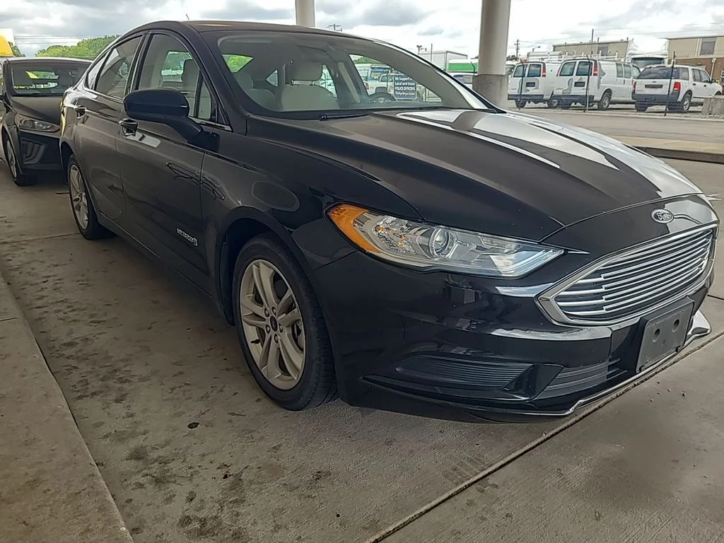 Used 2018 Black Ford S image 2