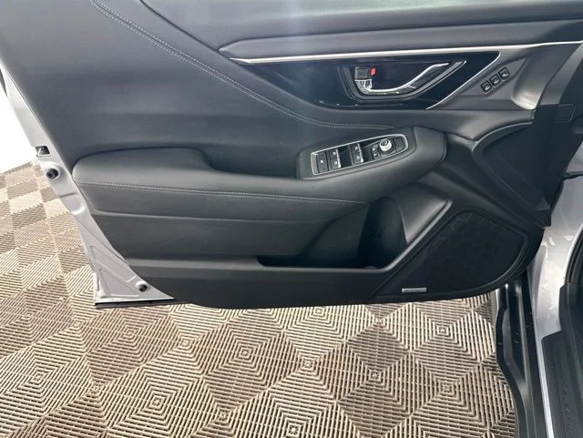 Used 2022 Silver Subaru Limited image 18