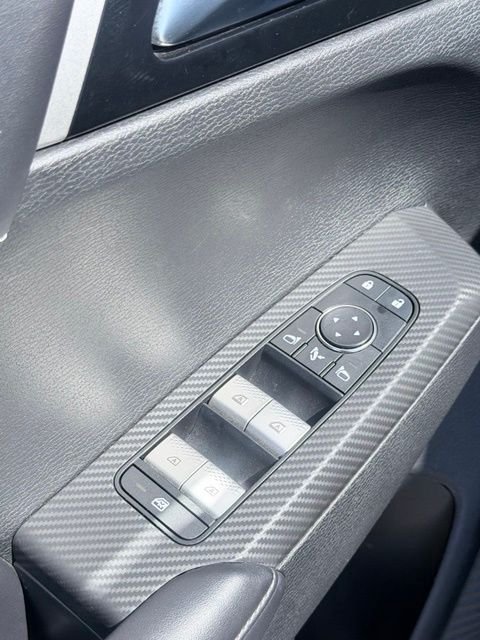 2025 Mitsubishi Outlander SE - Photo 23