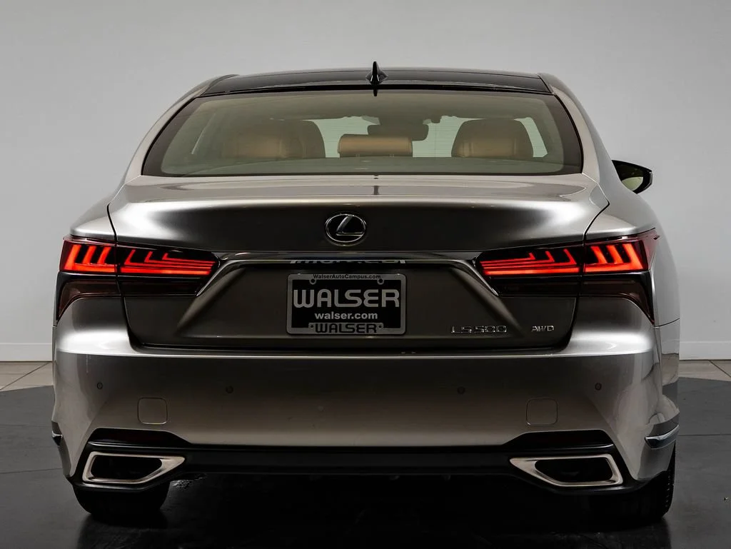 Used 2023 Atomic Silver Lexus 500 image 7