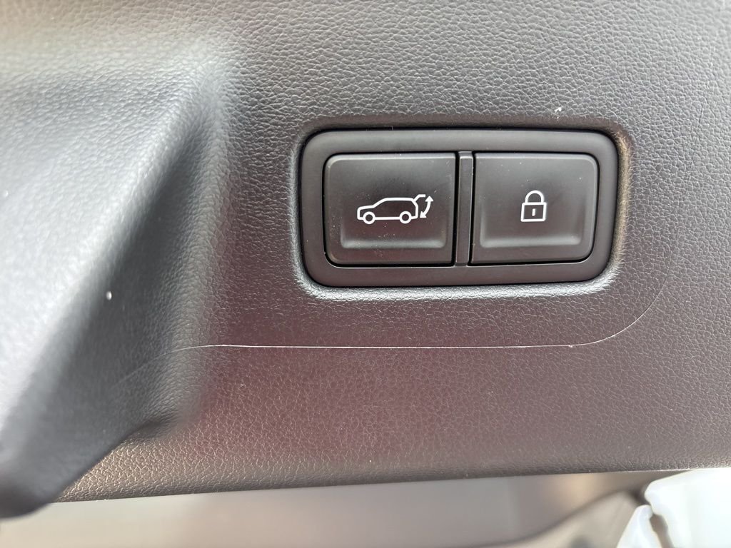 Used 2025 Gray Hyundai SEL image 35