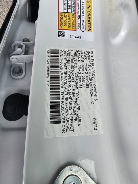 Used 2023 White Honda Touring image 37