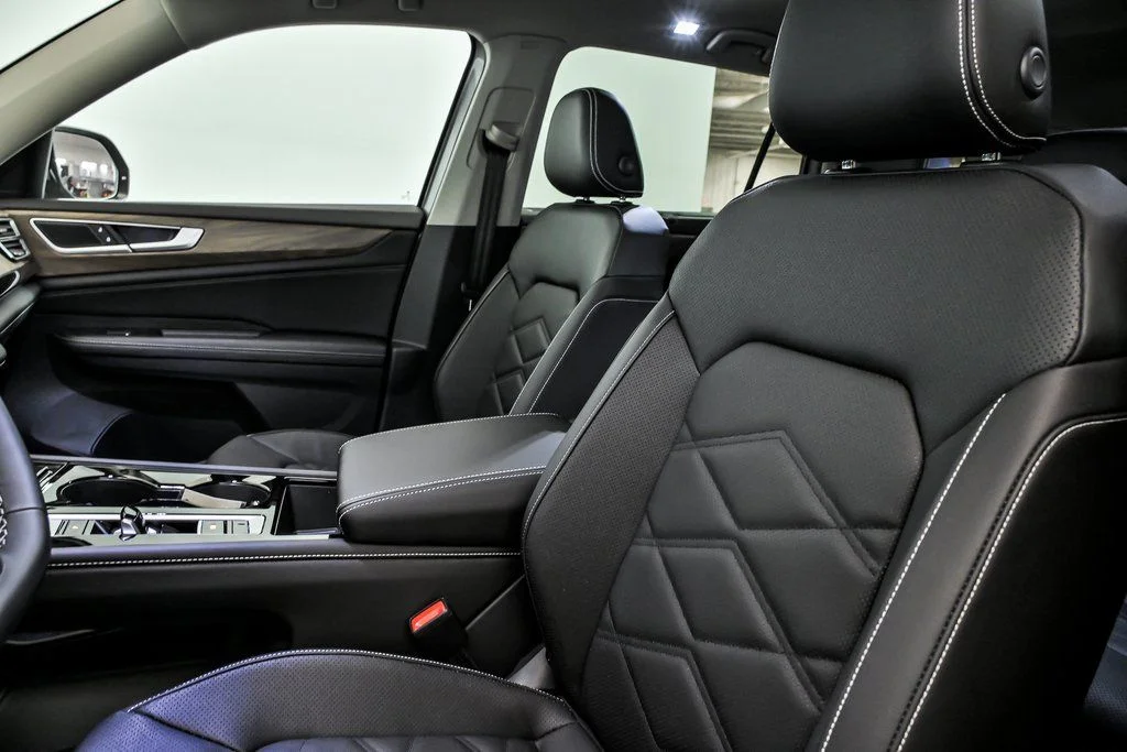 2026 Volkswagen Atlas SE w/Tech - Photo 7