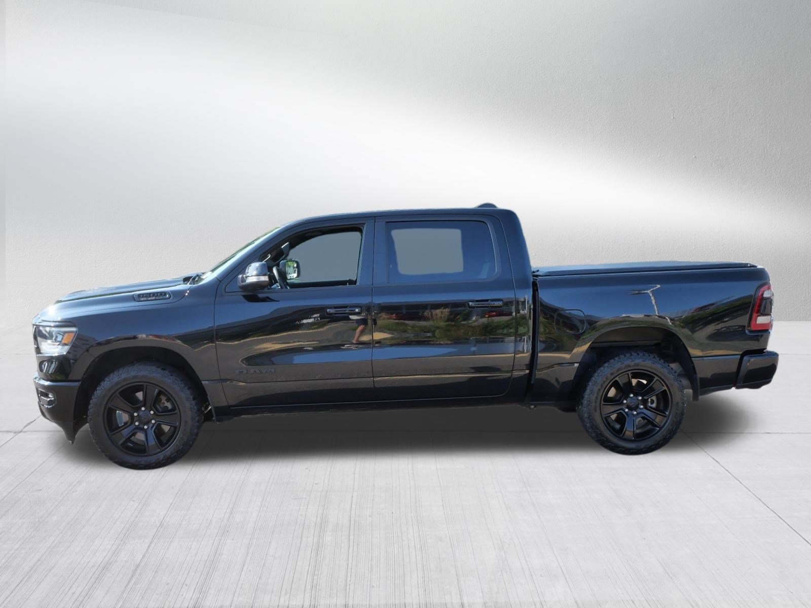 Used 2021 Diamond Black Crystal Pearlcoat Ram Big Horn image 4