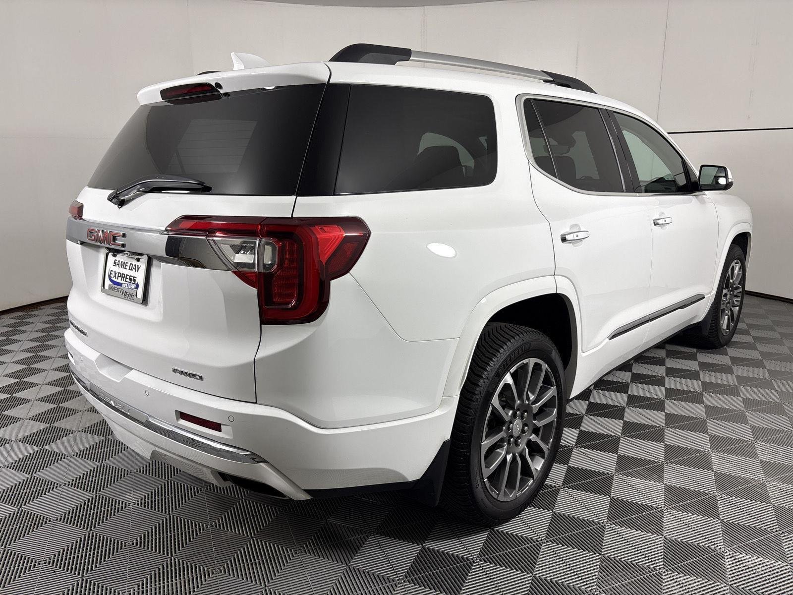 Used 2021 Summit White GMC Denali image 23