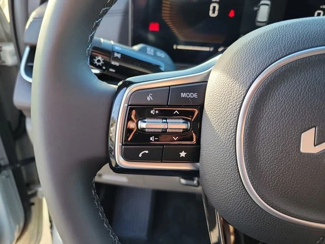 New 2026 Ivory Silver Kia EX image 11