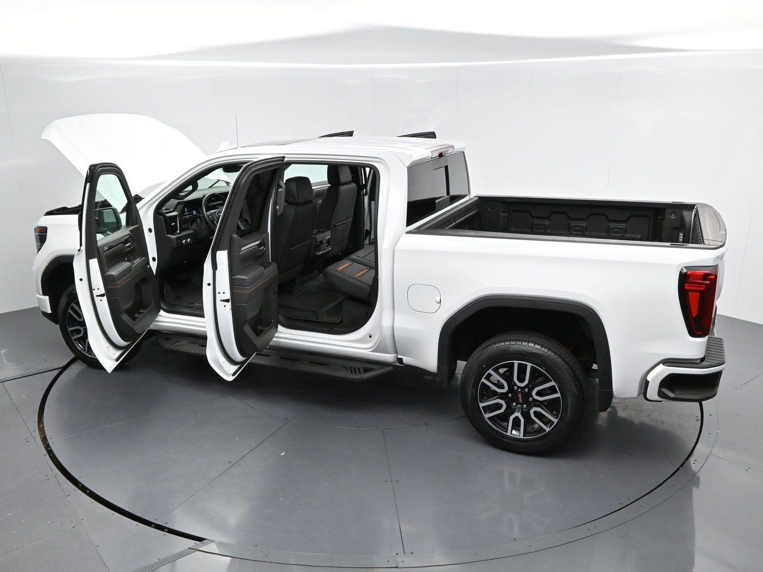 Used 2025 Summit White GMC AT4 image 43