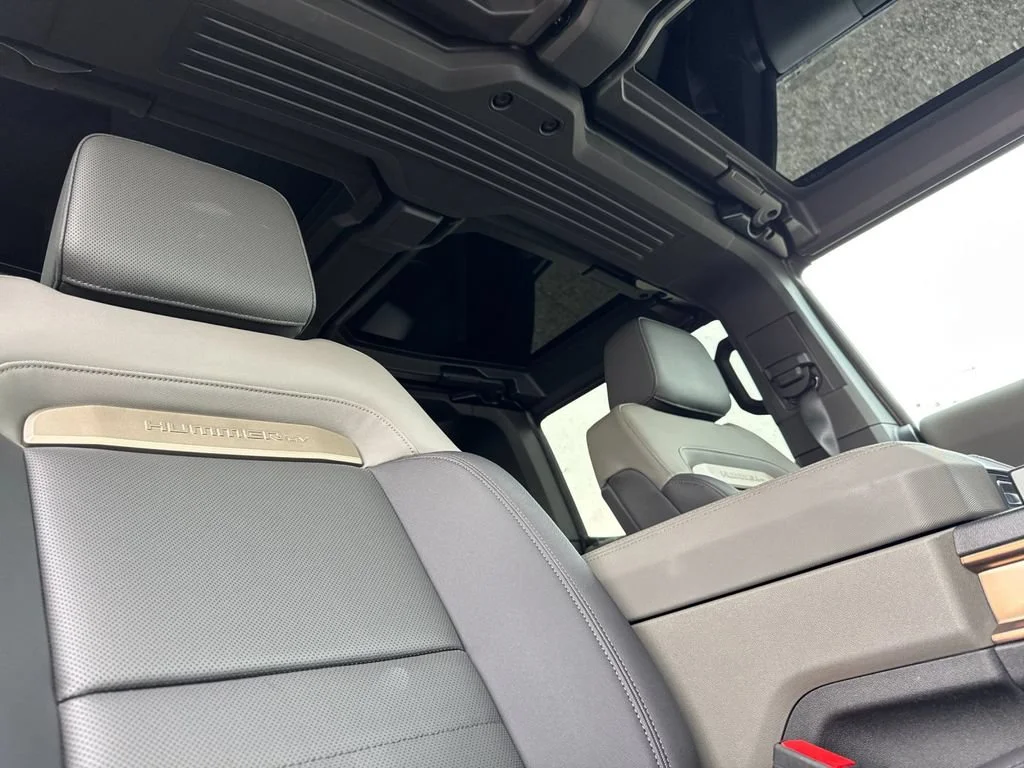 2025 GMC HUMMER EV 3X - Photo 18