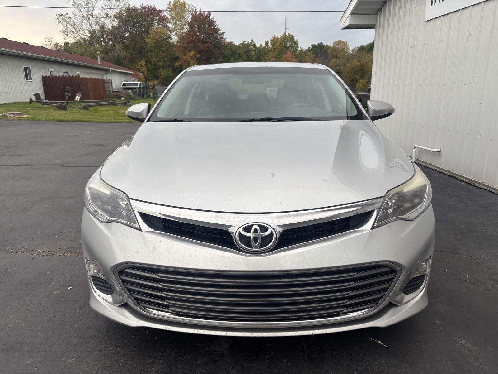 Used 2014  TOYOTA  image 8