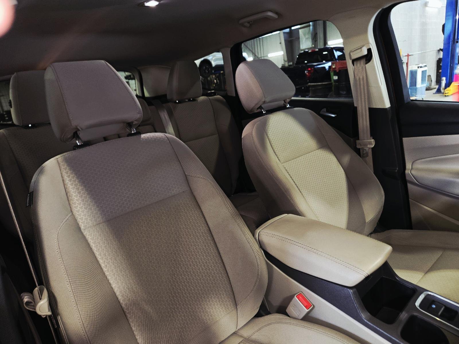 Used 2017 Canyon Ridge Ford SE image 49