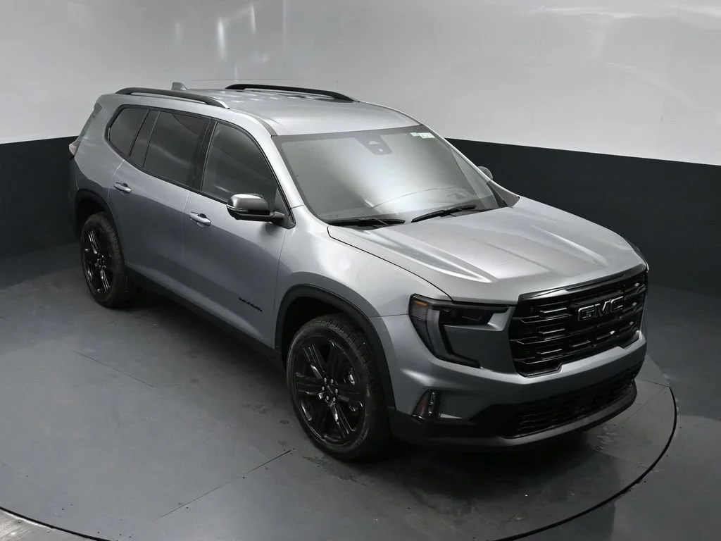 New 2026 Sterling Metallic GMC Elevation image 35