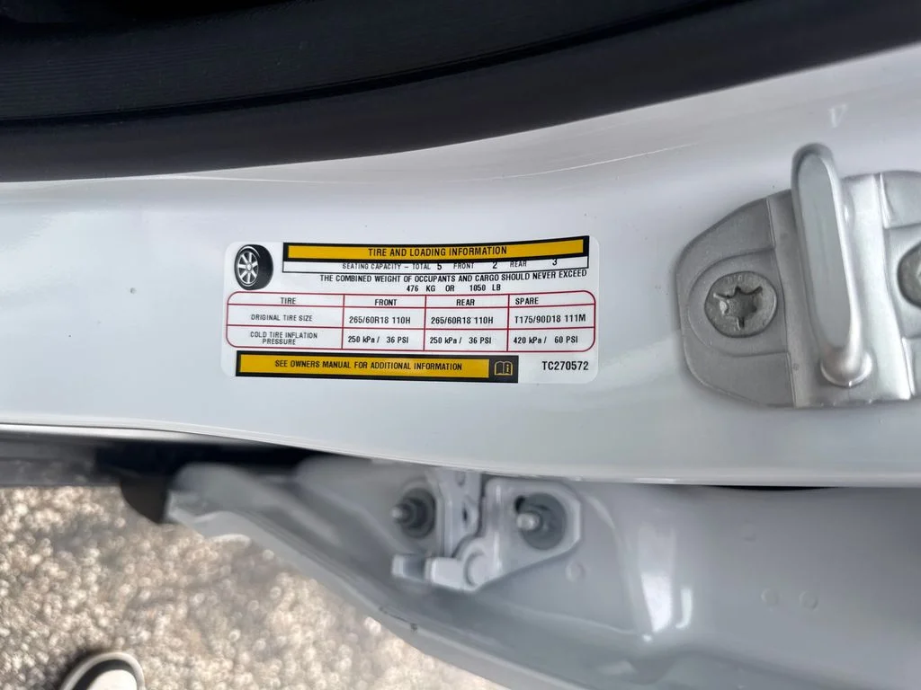 New 2026 Bright White Clear-Coat Exterior Paint Jeep Laredo X image 36